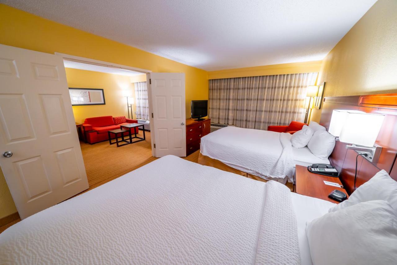 Iowa Inn Bettendorf Quad Cities Exteriör bild